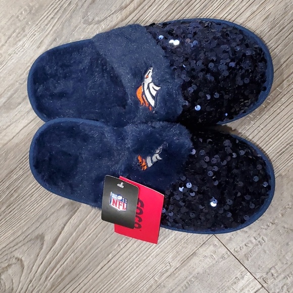 FOCO Sequins Denver Broncos Size 7-8 - Picture 2 of 4